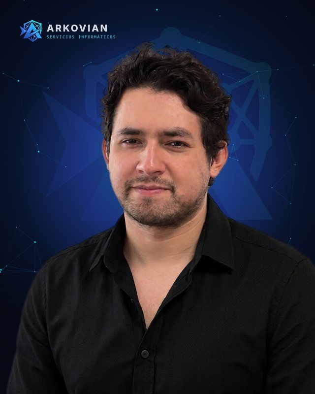 René Curín Zárate, desarrollador full stack y DevOps de Arkovian